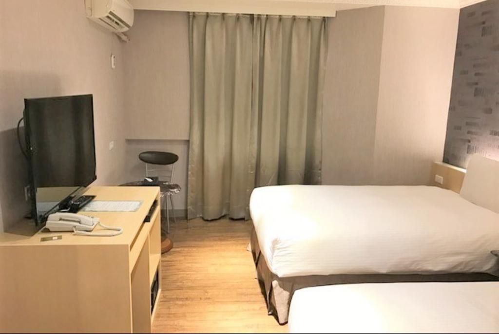 Simple Life Kaohsiung Hotel Екстериор снимка